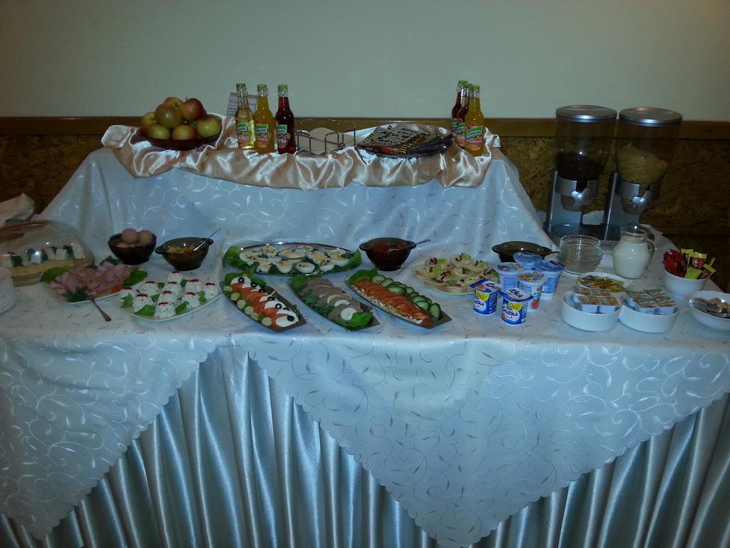 Hotel Restauracja Kinga Катовице Экстерьер фото