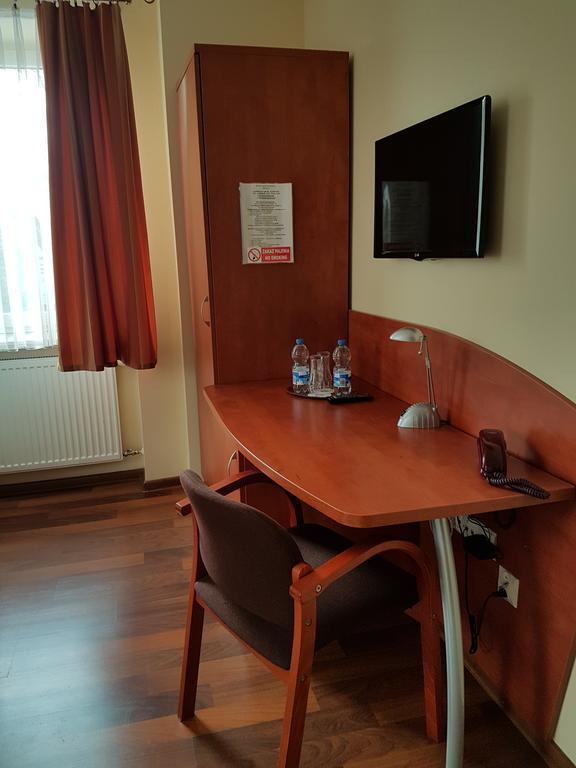 Hotel Restauracja Kinga Катовице Экстерьер фото