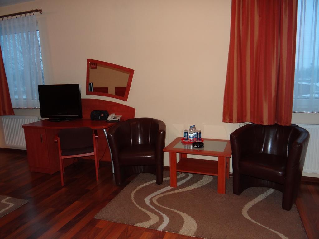 Hotel Restauracja Kinga Катовице Номер фото