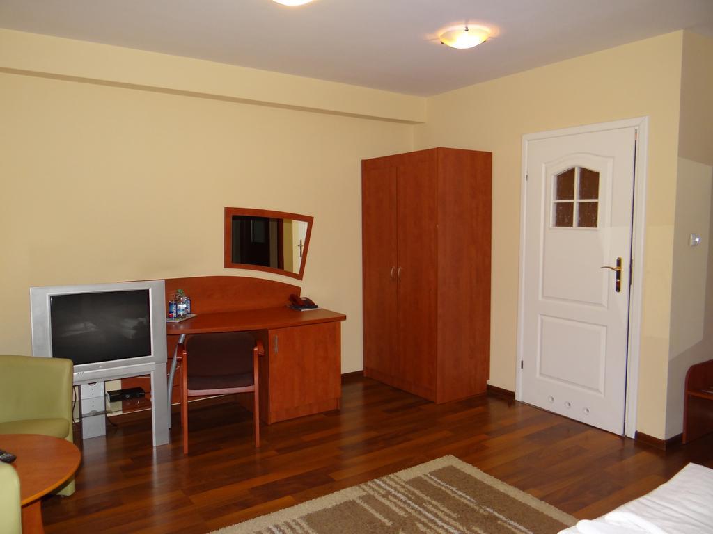 Hotel Restauracja Kinga Катовице Номер фото